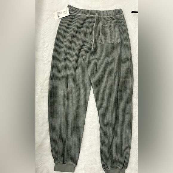 Mate The Label Organic Cotton Waffle Relaxed Jogger - Picture 13 of 17
